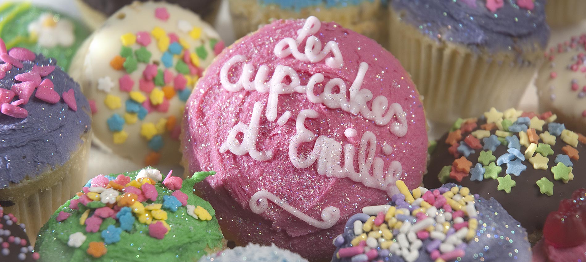 Cupcakes colorés &mdash; Les Cupcakes d'Emilie